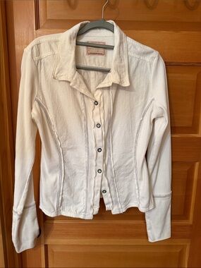 Women's White Button-Front Long-Sleeve Shirt Jacket